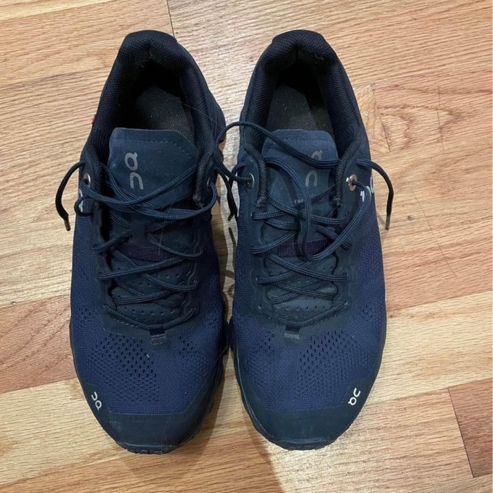 ON trail running shoes size 7